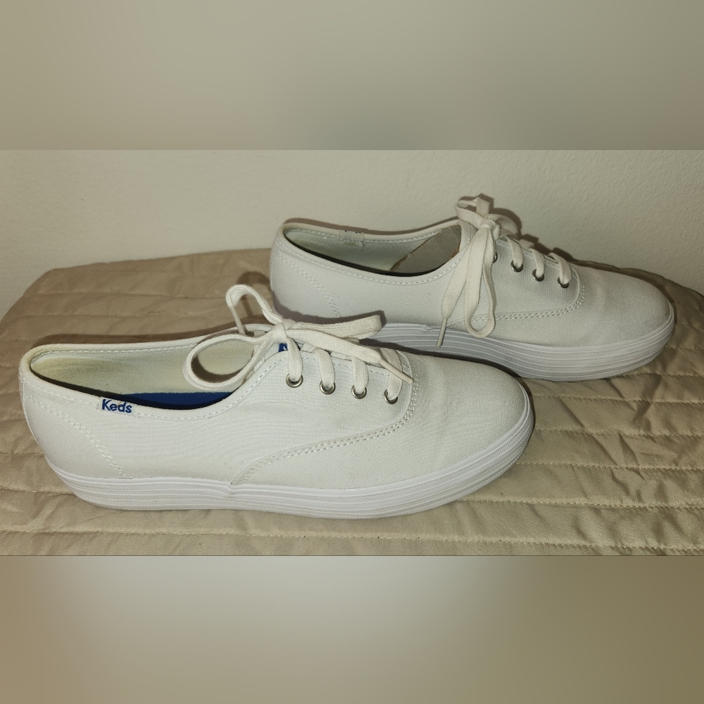 KEDS Women's White Triple Up Canvas Platform Sneakers - Picture 10 of 14
